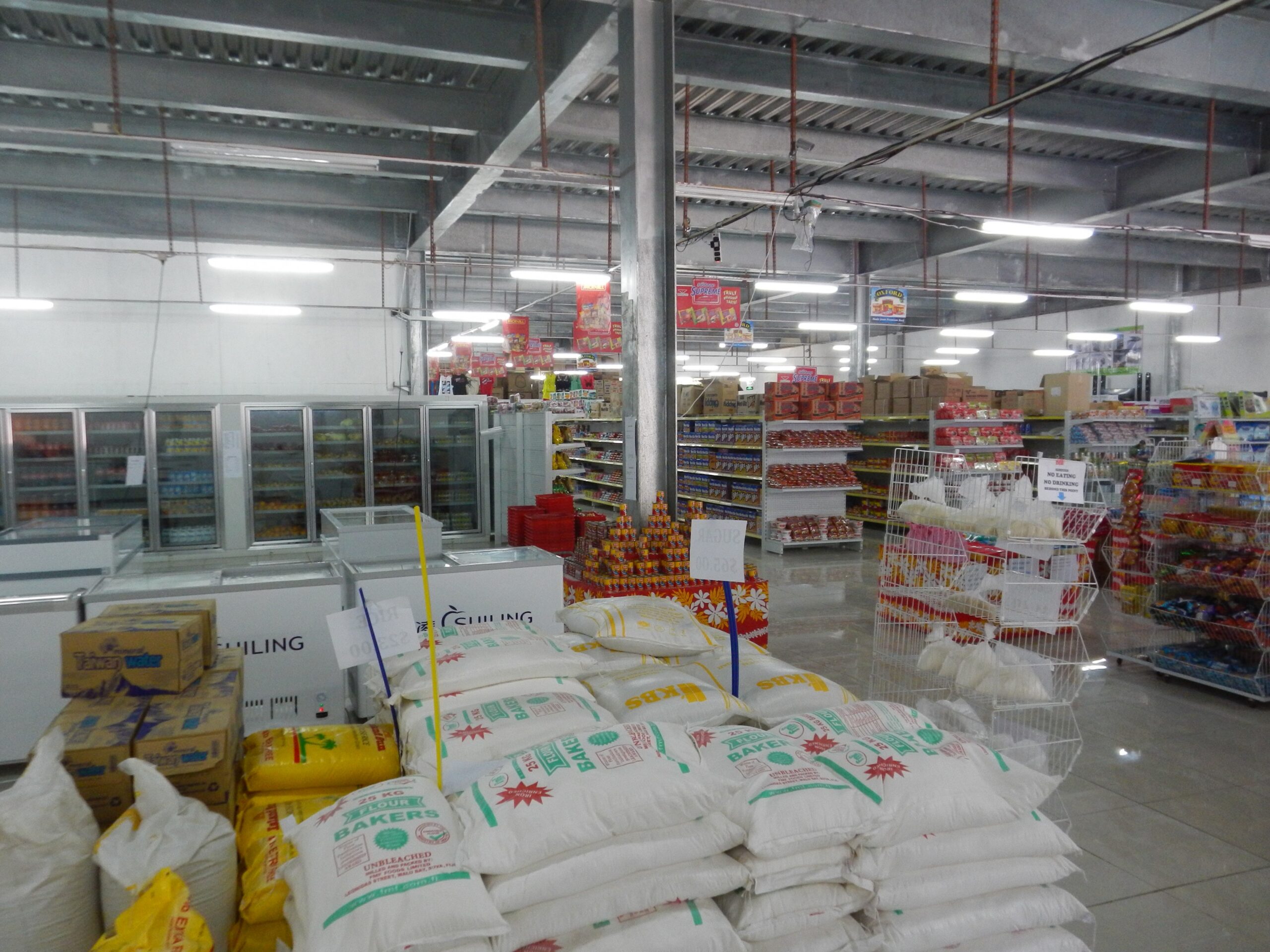 inside coral ace supplies the largest supermarket on the island e1416825317132